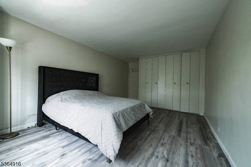 Paterson City, NJ 07514,39 E 39Th St #6M