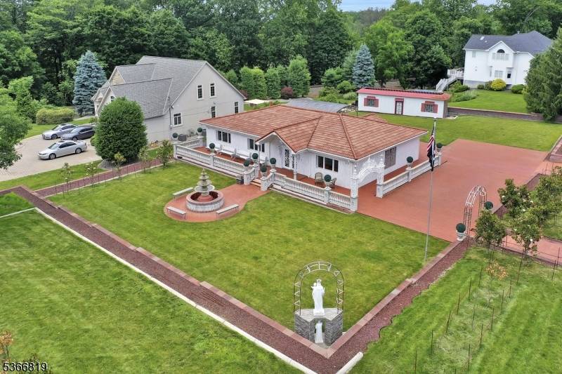 Little Falls Twp., NJ 07424,85 Francisco Ave