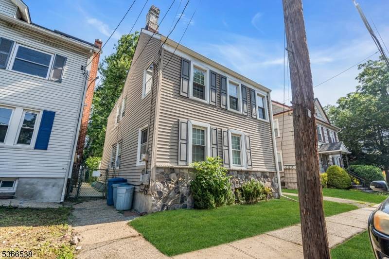 Rahway City, NJ 07065,853 Westfield Ave