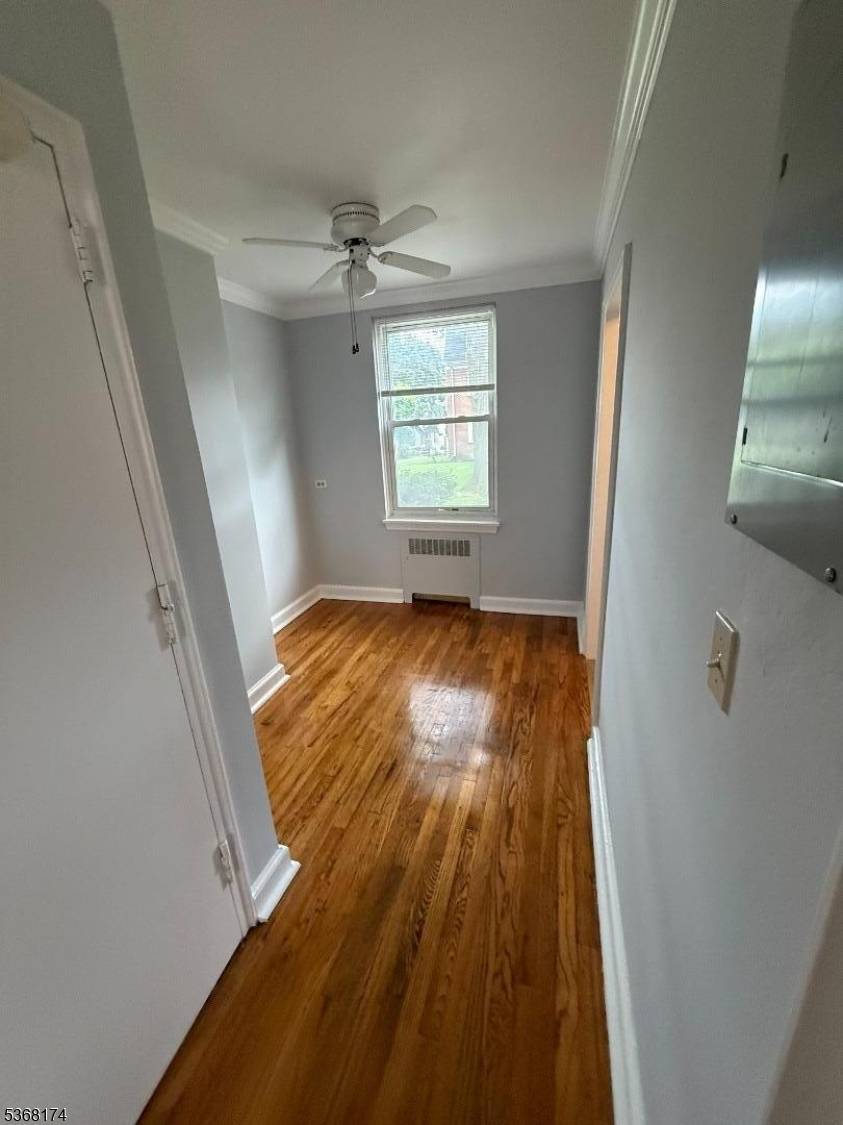 Montclair Twp., NJ 07043,160 Gordonjhurst #J2