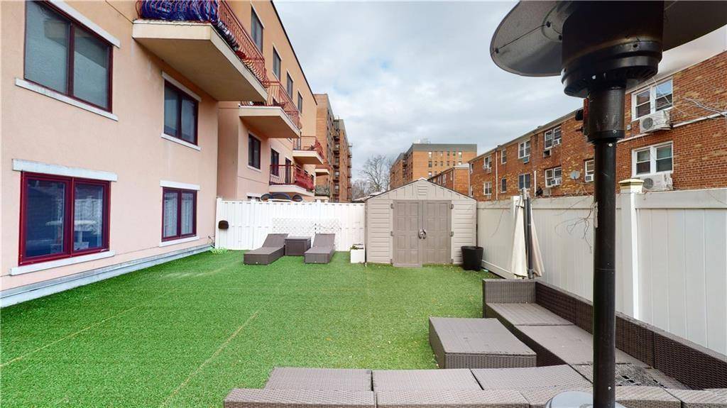 Brooklyn, NY 11235,3165 Emmons AVE #1L