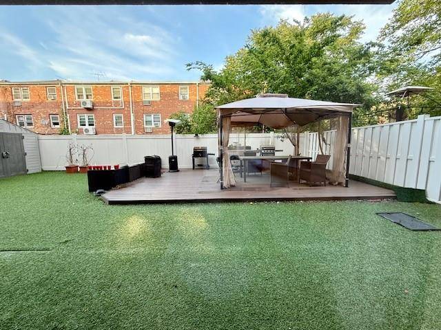 Brooklyn, NY 11235,3165 Emmons AVE #1L