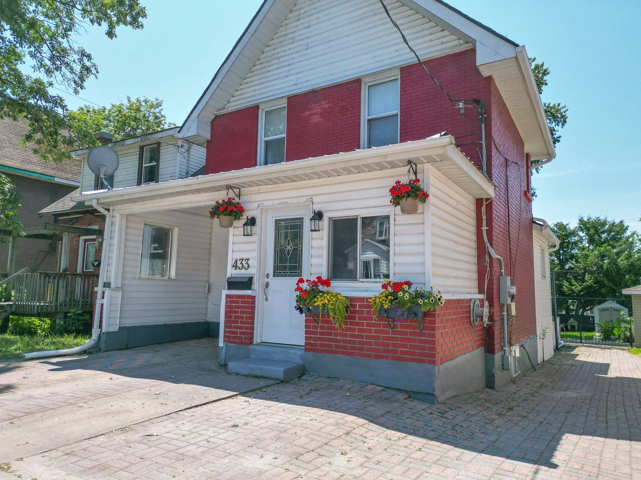 North Bay, ON P1B 1E1,433 Mcintyre ST E