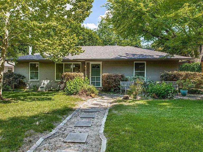 Dallas, TX 75214,2610 Pasadena Place