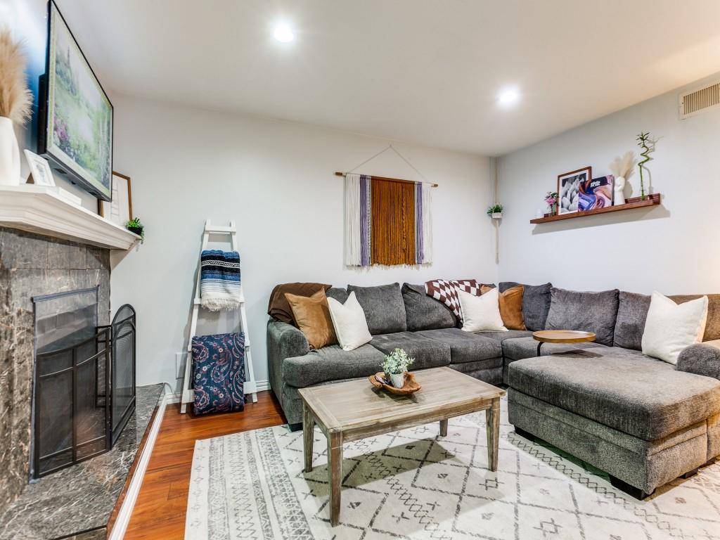 Dallas, TX 75230,7700 Meadow Road #212