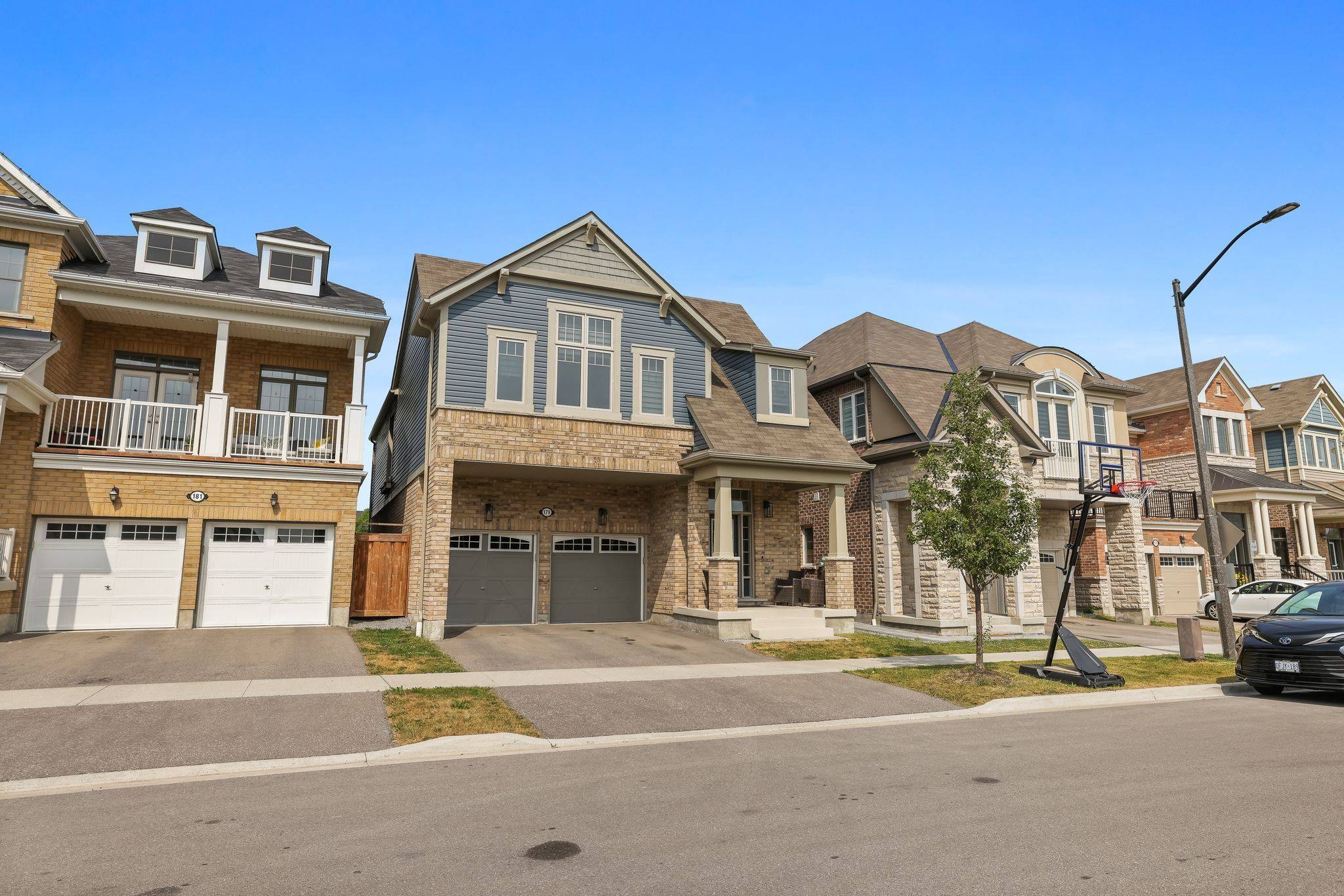 Whitby, ON L1P 0G2,179 Westfield DR