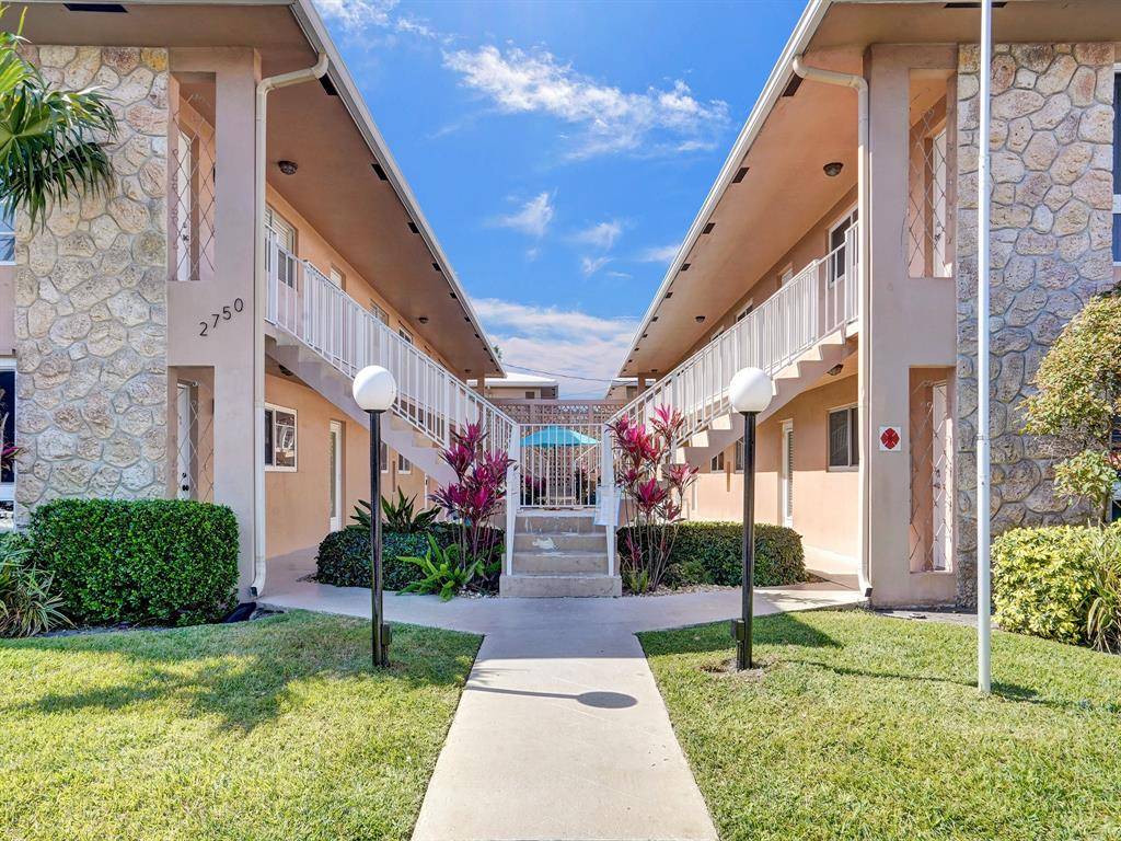 Lighthouse Point, FL 33064,[StreetName,UnitNumber,StreetNumber,StreetDirPrefix]