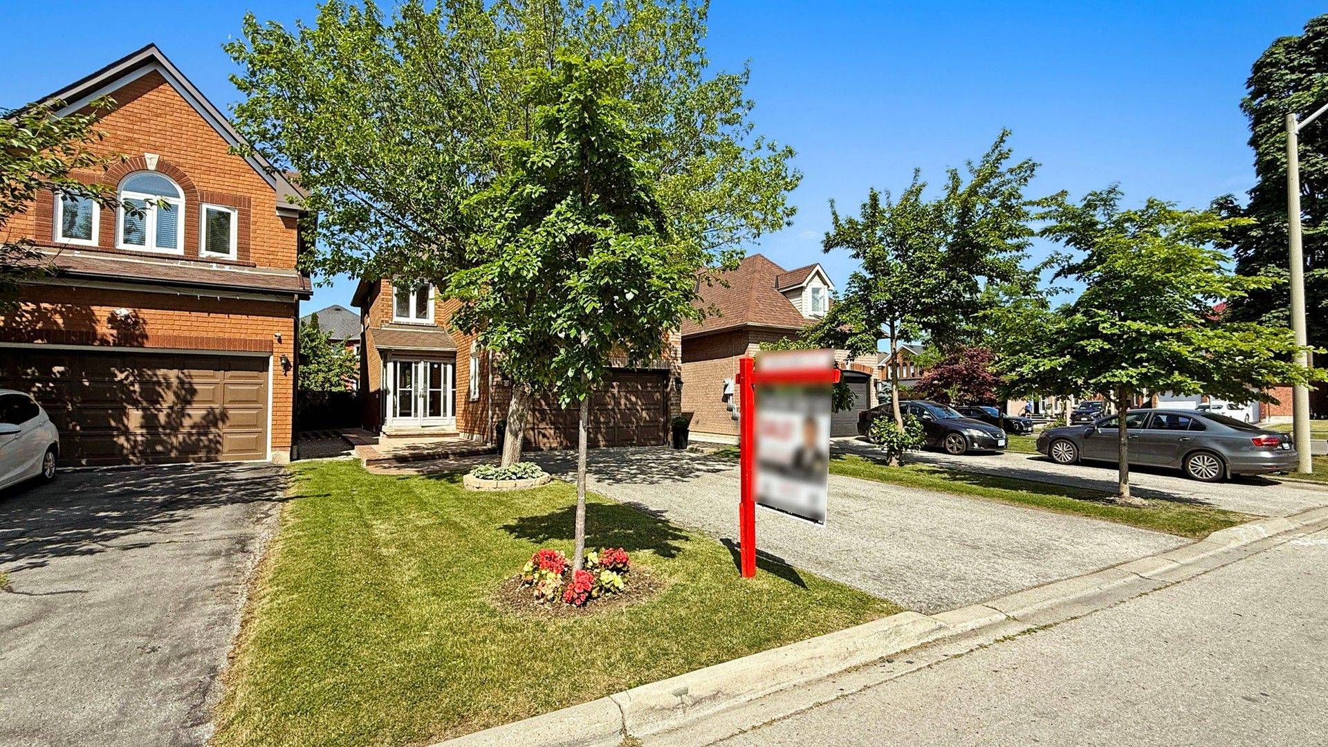 Mississauga, ON L5V 1V7,5731 Mersey ST