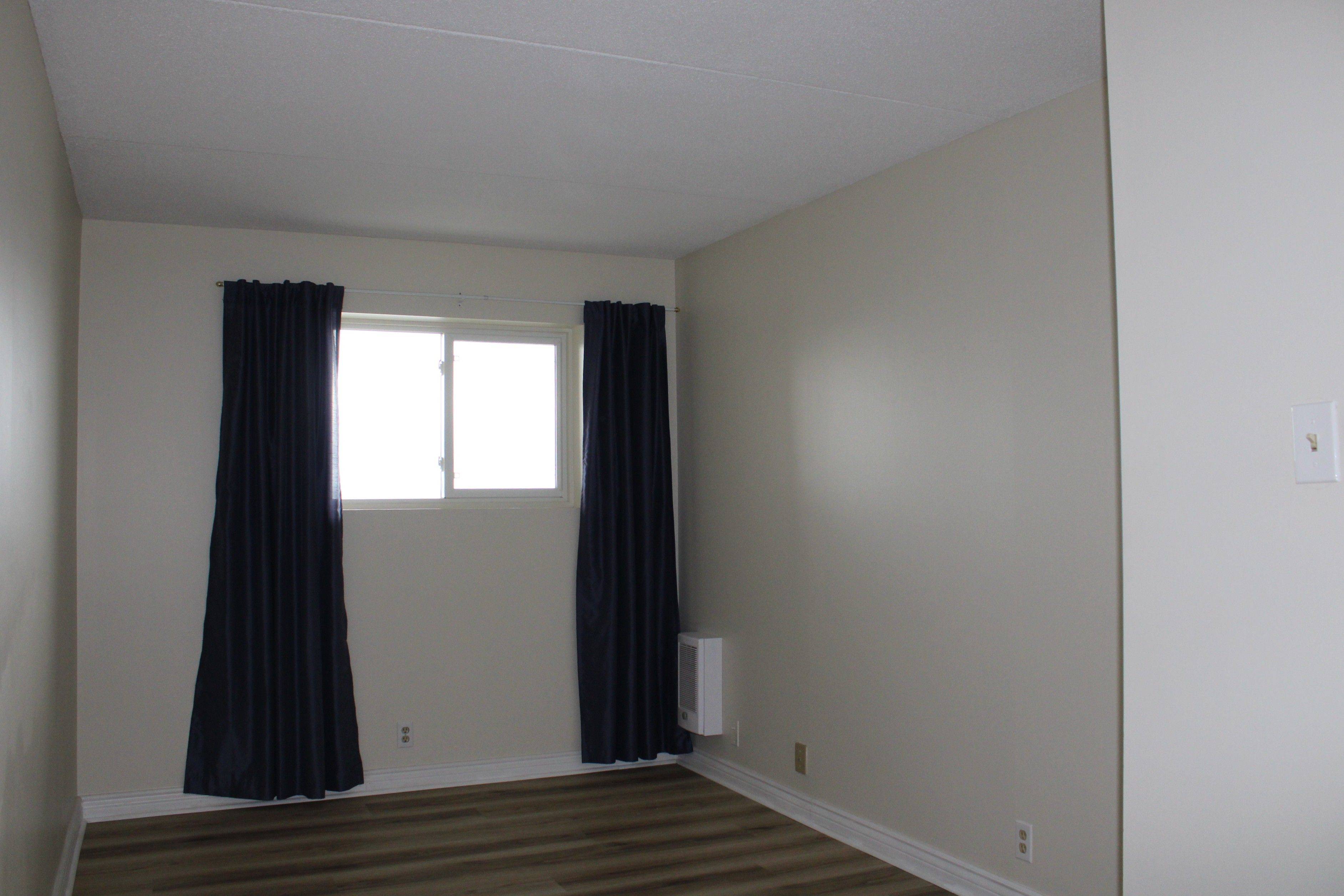 Gananoque, ON K7G 3A4,610 William ST S #404