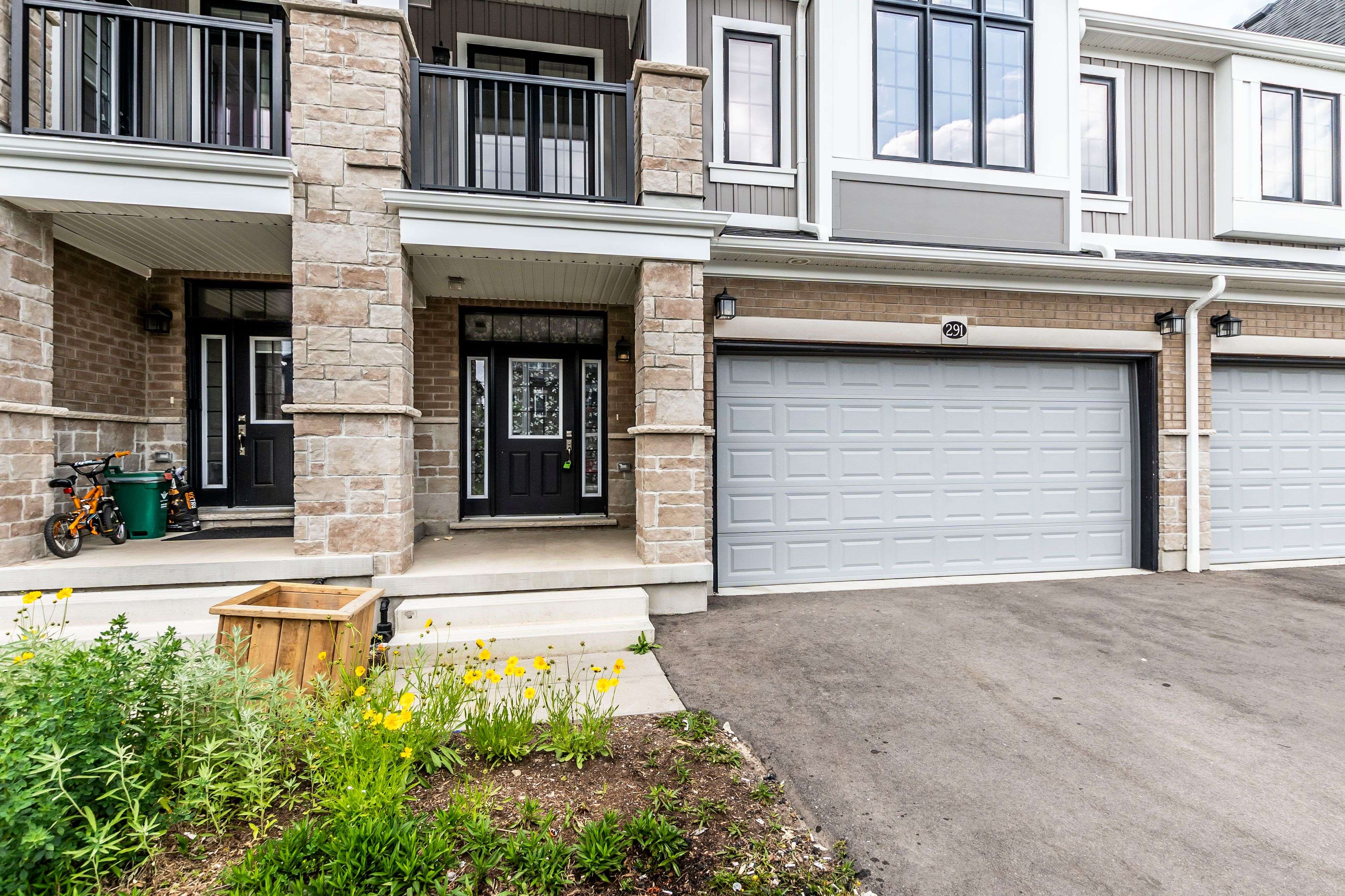 Waterloo, ON N2T 2Z4,291 Raspberry PL