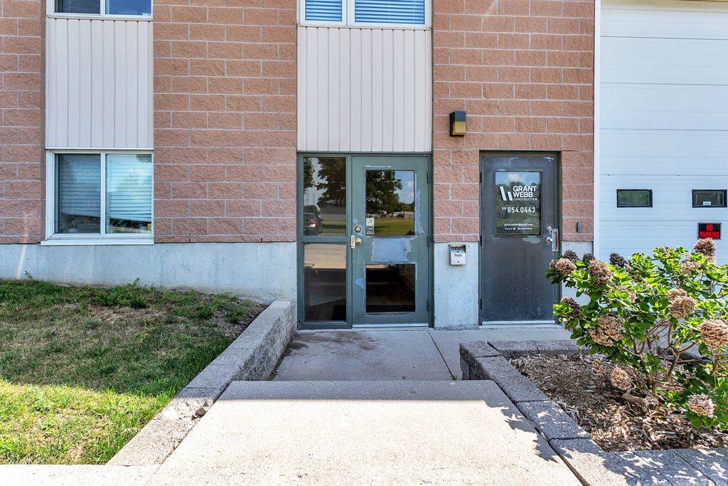 Ingersoll, ON N5C 4A8,160 Carnegie ST