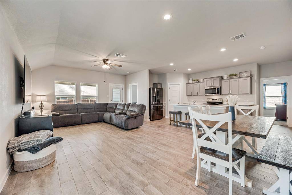 Alvarado, TX 76009,628 Griffith Park Trail