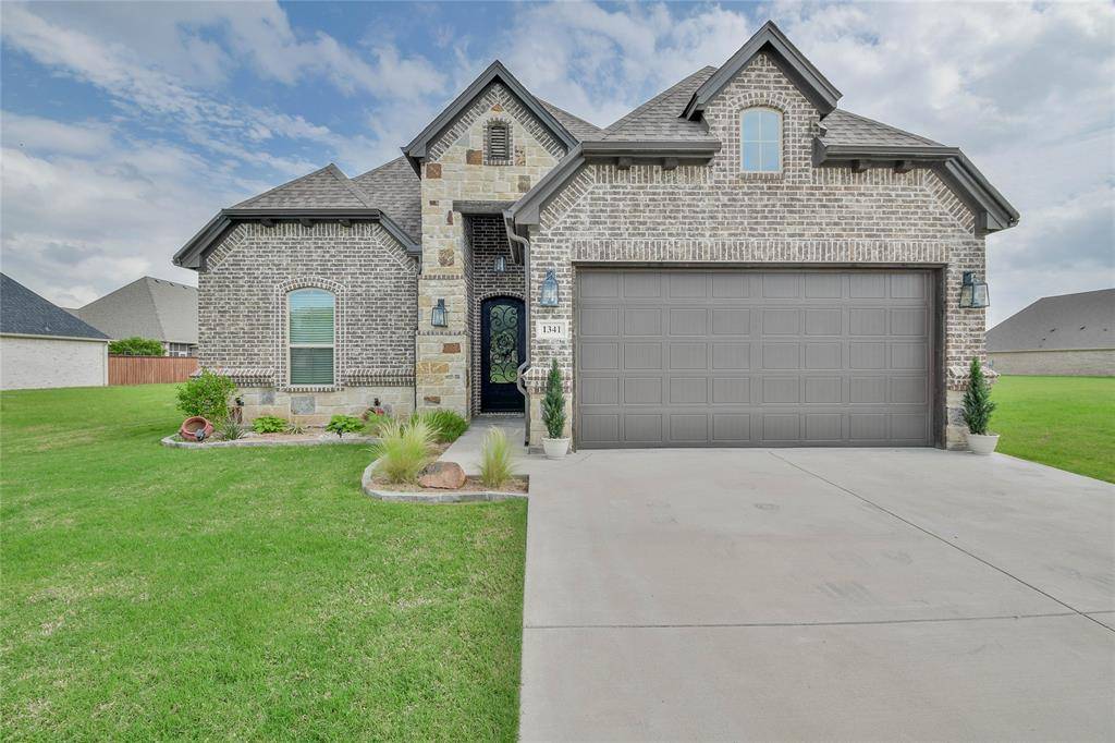 Granbury, TX 76048,1341 Highland Park Circle