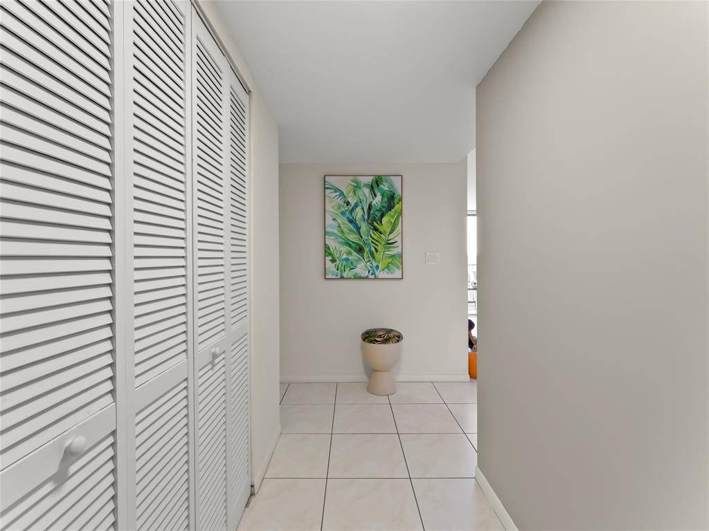 Fort Lauderdale, FL 33315,1301 River Reach Dr #515