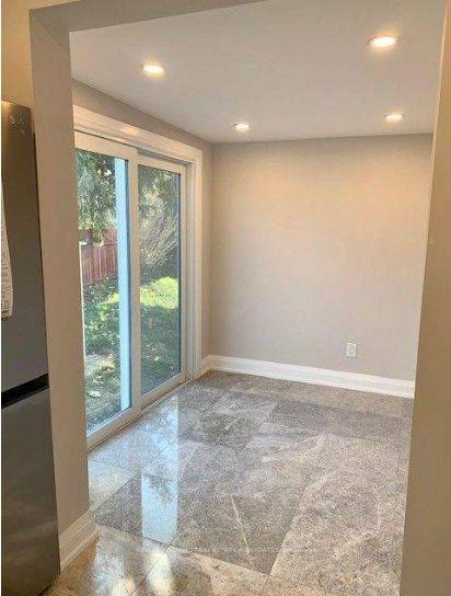Milton, ON L9T 1T9,442 Broadway AVE #Upper