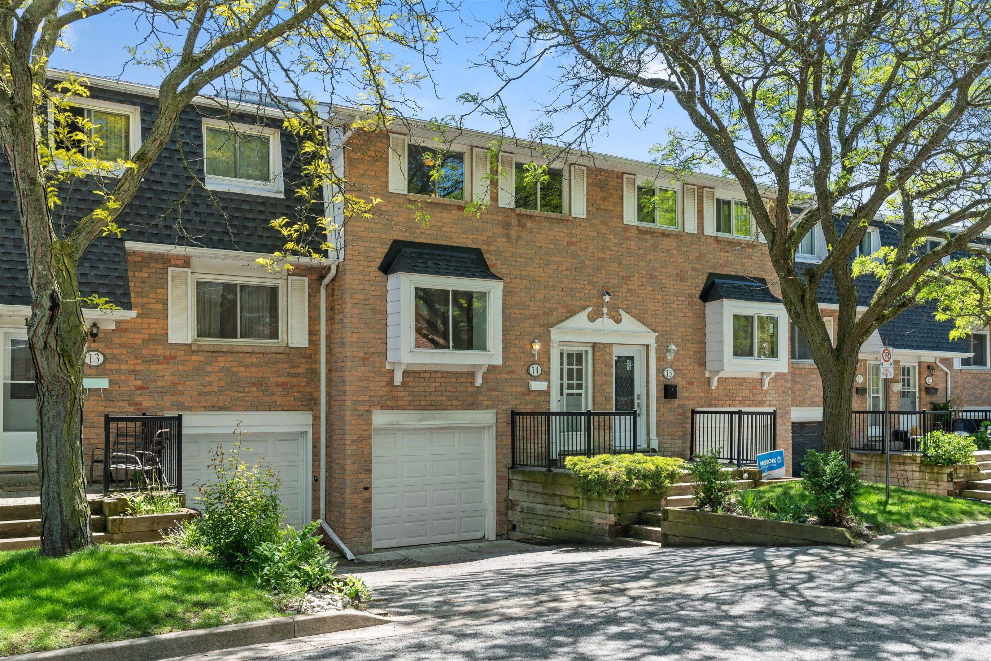 Welland, ON L3C 6J6,185 Denistoun ST #14