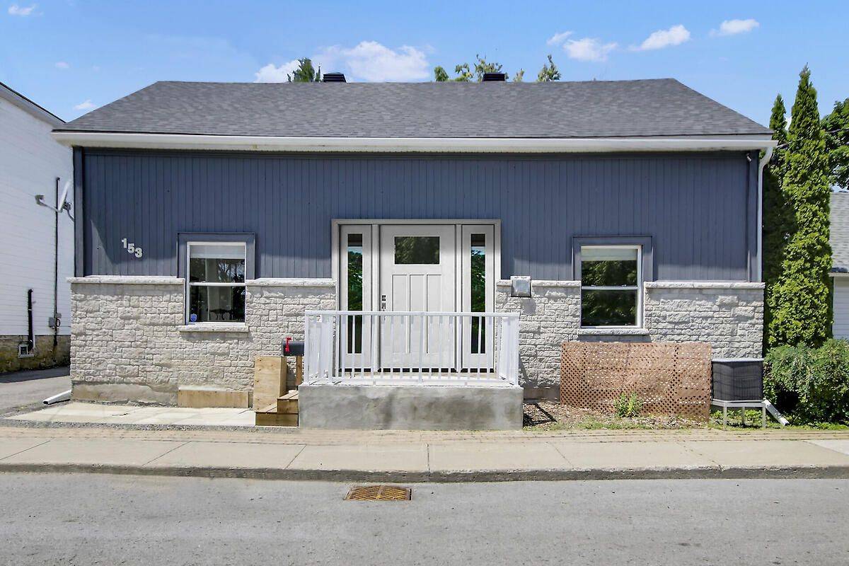 Carleton Place, ON K7C 1X5,153 William ST
