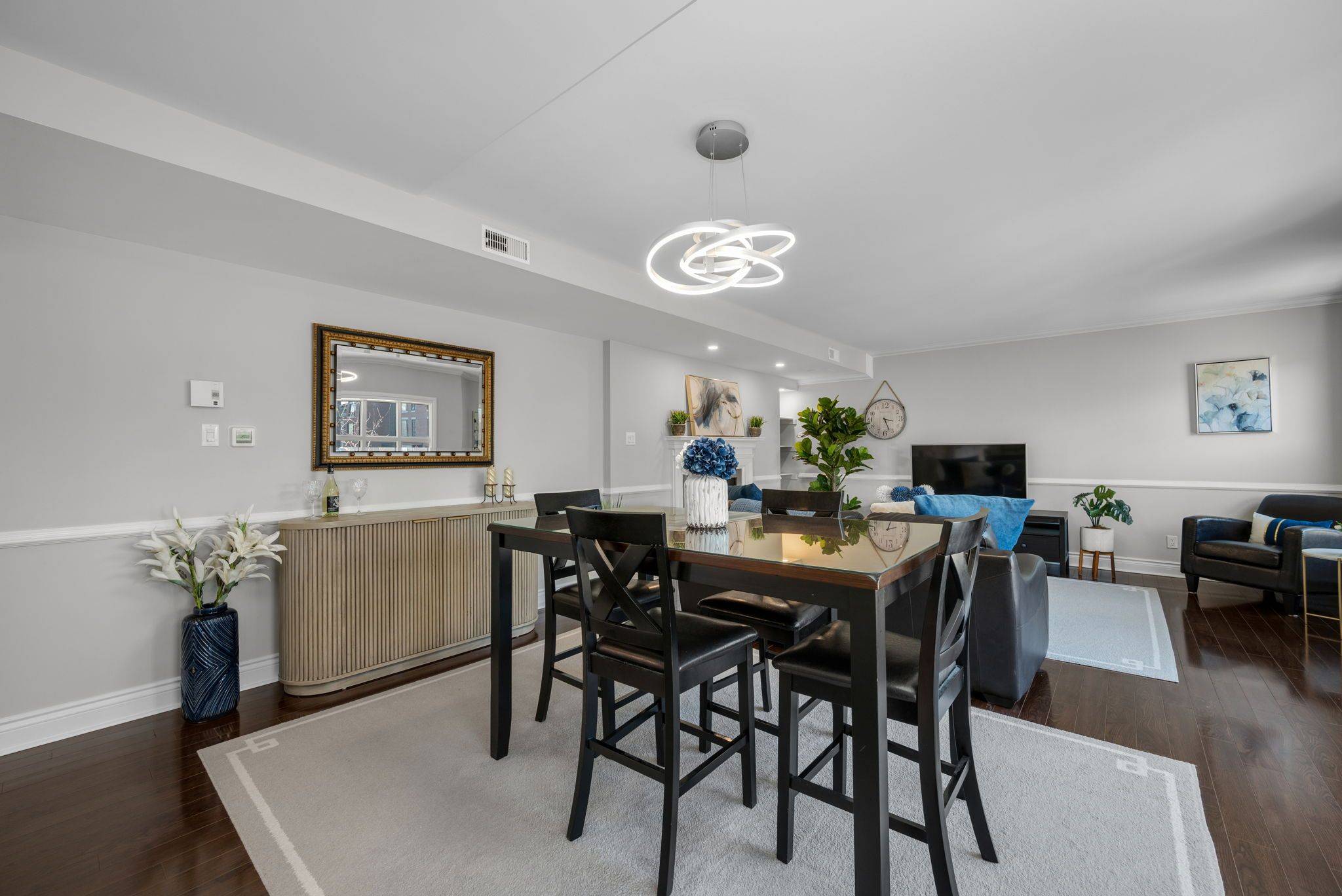 Lower Town - Sandy Hill, ON K1N 6P5,292 Laurier AVE E #10