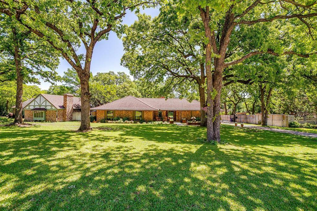 Azle, TX 76020,332 Driftwood Court