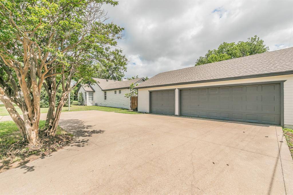Fort Worth, TX 76109,3909 Trail Lake Drive