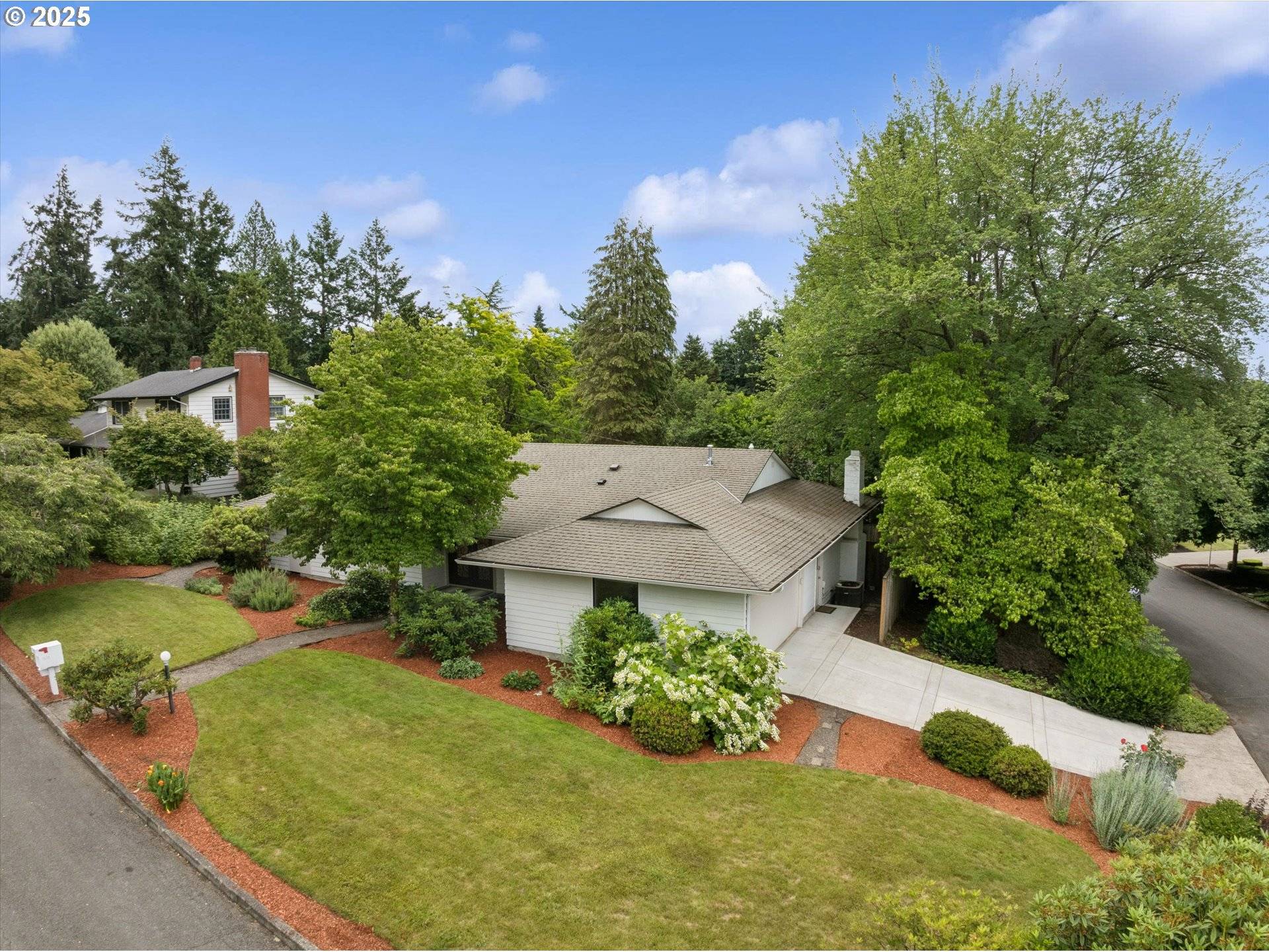 Portland, OR 97221,5138 SW SANTA MONICA CT