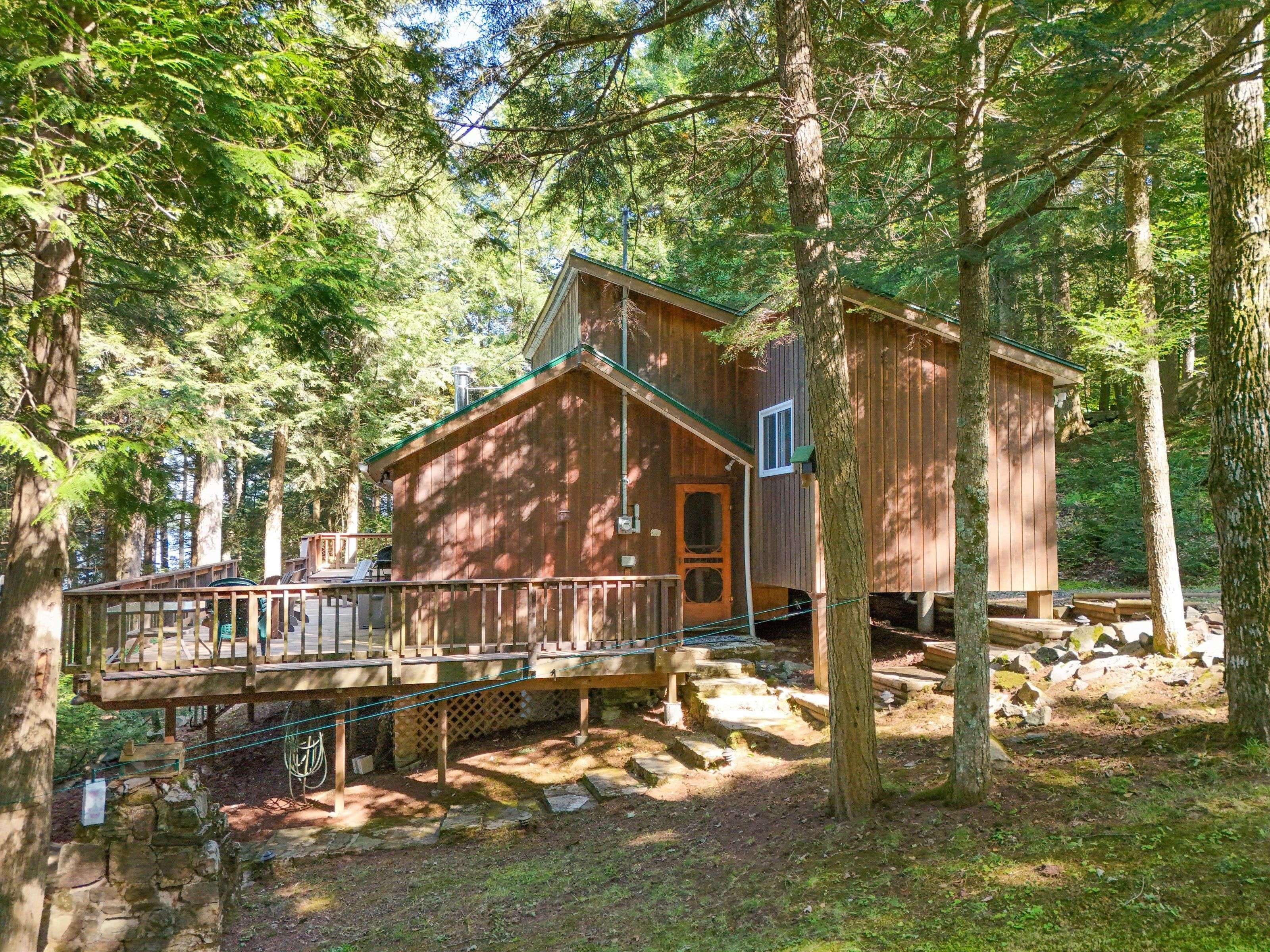 Bracebridge, ON P1L 1X1,1077 Rignalls RD E