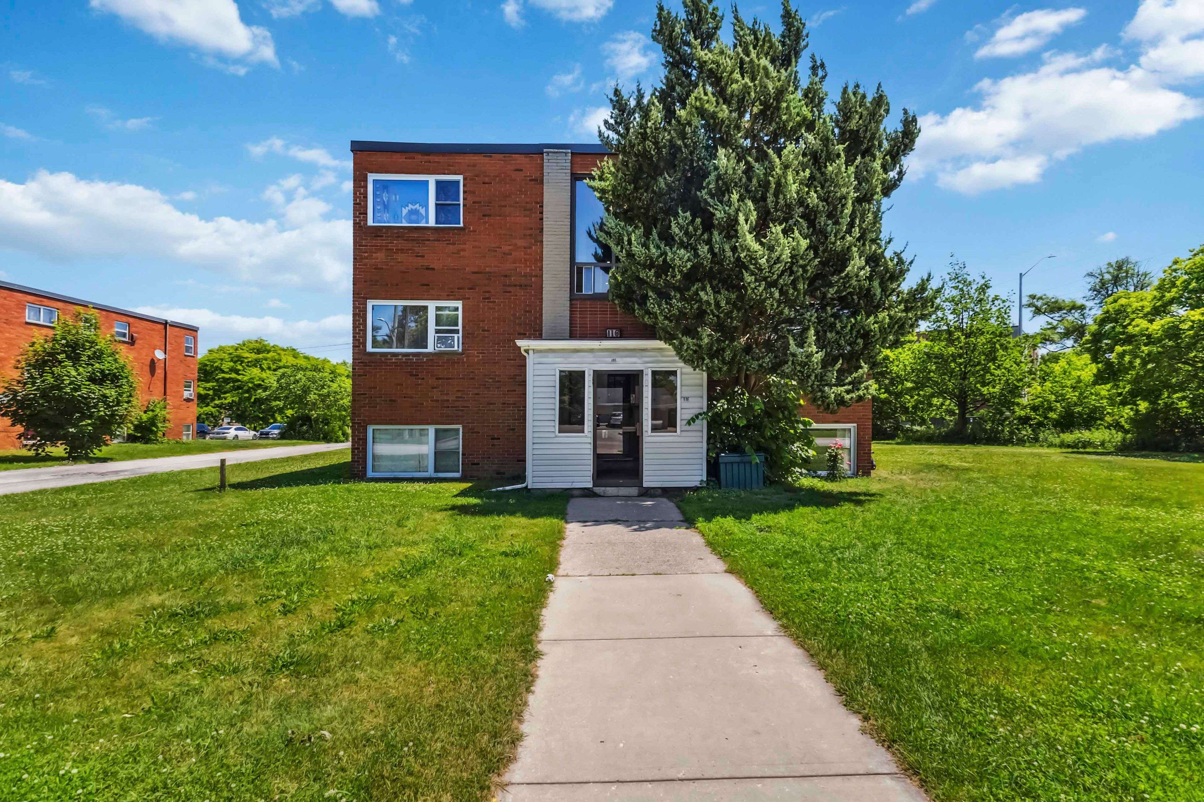 London South, ON N5Z 3T1,116 King Edward AVE #2