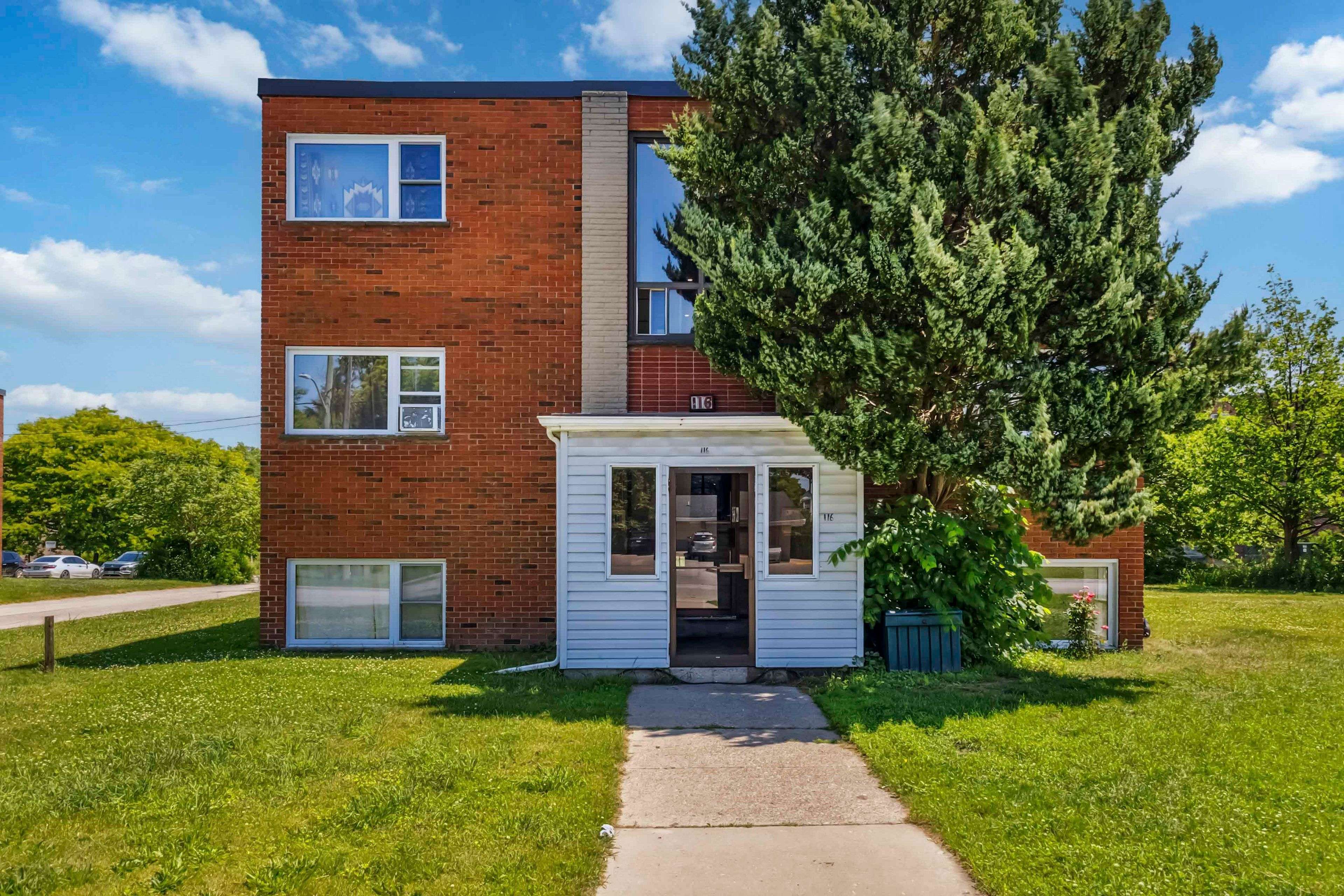London South, ON N5Z 3T1,116 King Edward AVE #2