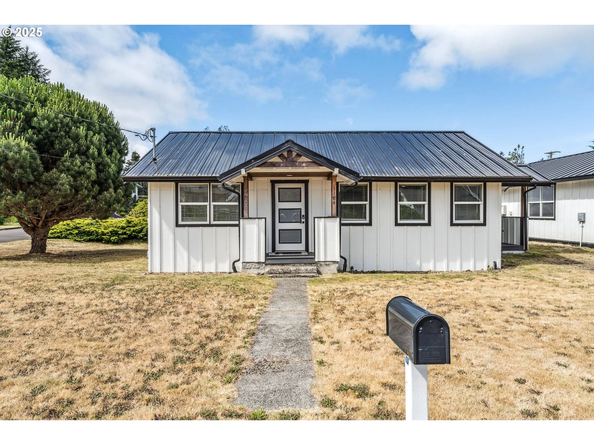 Florence, OR 97439,1184 2ND ST