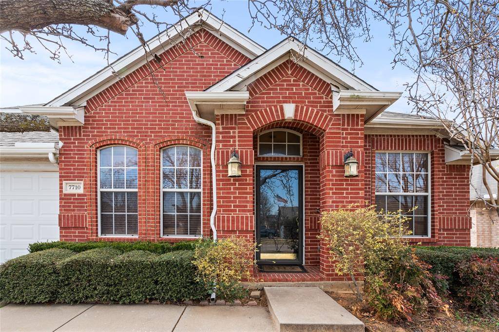 Arlington, TX 76001,7710 Fox Chase Drive