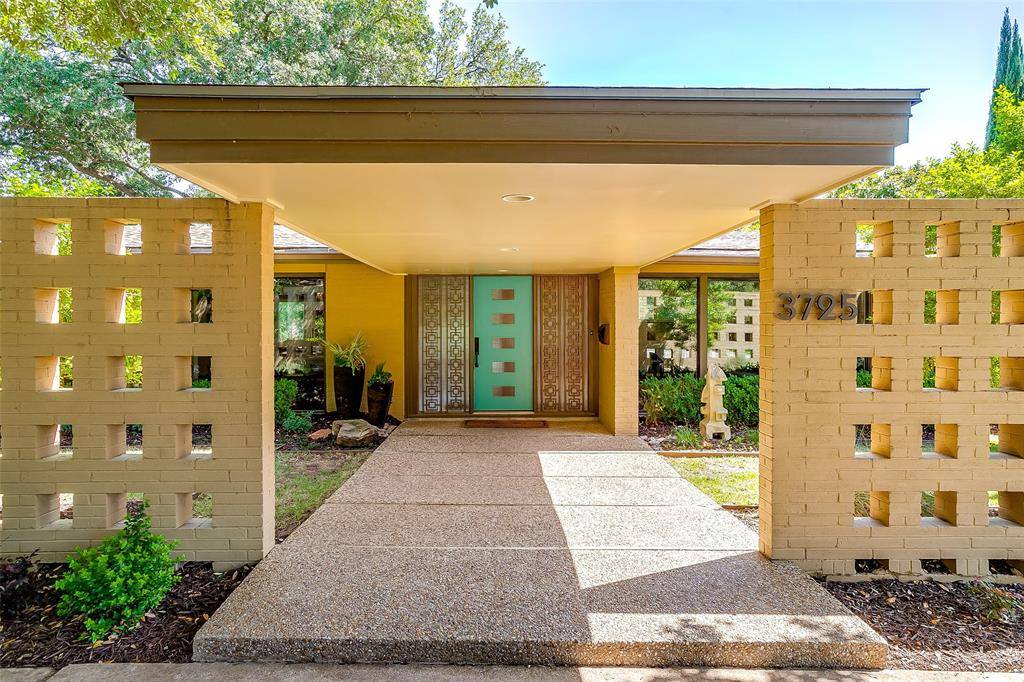 Fort Worth, TX 76109,3725 Autumn Drive