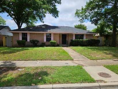 Dallas, TX 75227,9610 Jennie Lee Lane