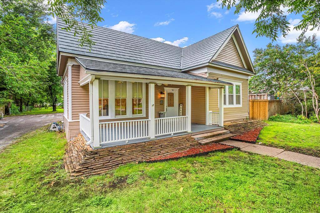 Waxahachie, TX 75165,311 Brown Street