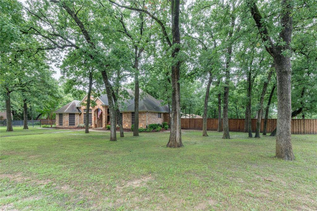 Combine, TX 75159,320 Rustic Oaks