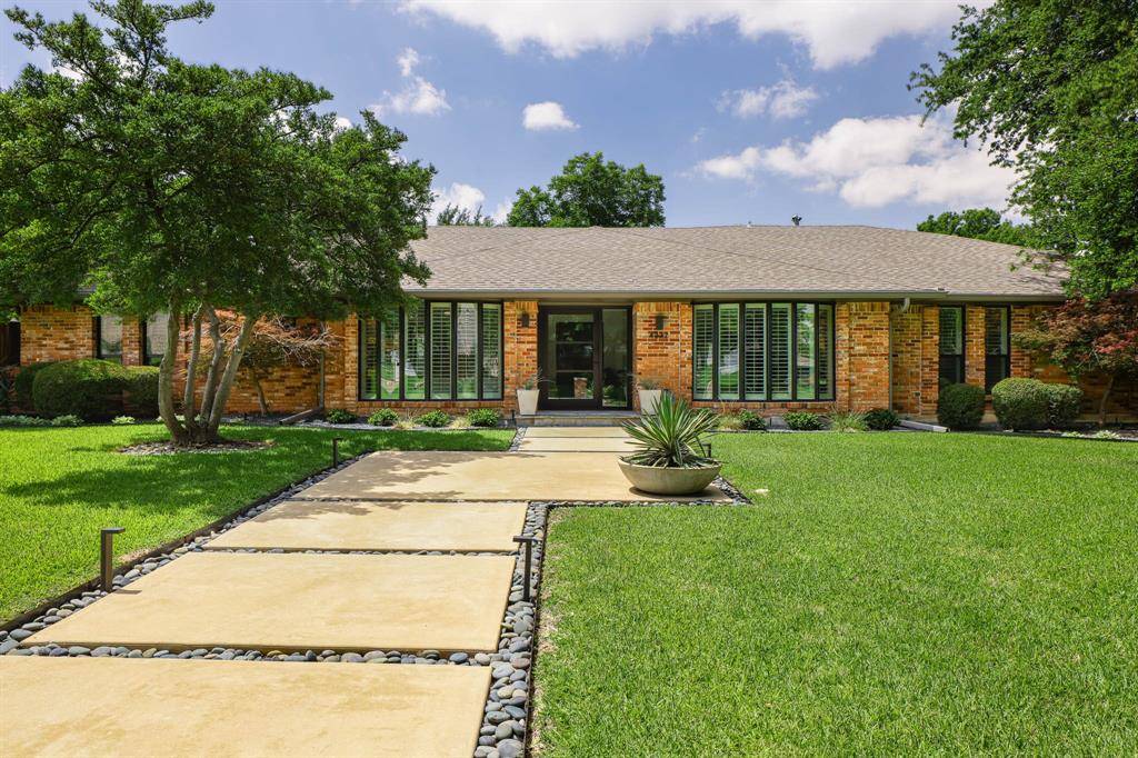 Dallas, TX 75229,4232 Meadowdale Lane