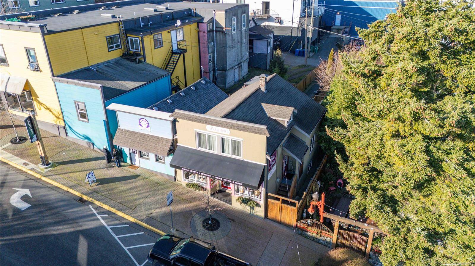Ladysmith, BC V9G 1B1,28 Roberts St