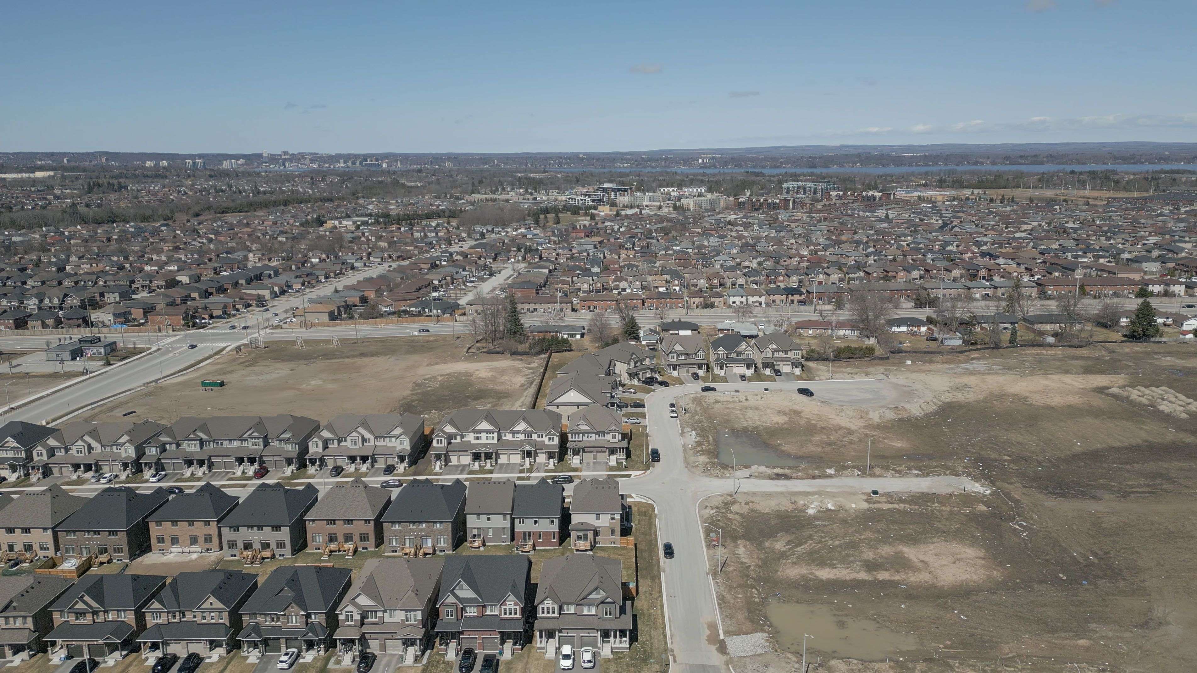 Barrie, ON L9J 0K5,111 Sagewood AVE