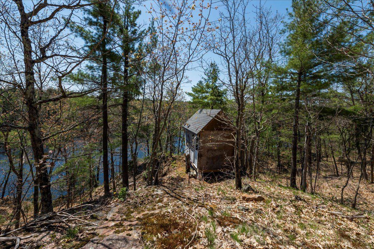 Gravenhurst, ON P0E 1N0,1075 Heintzman Gate