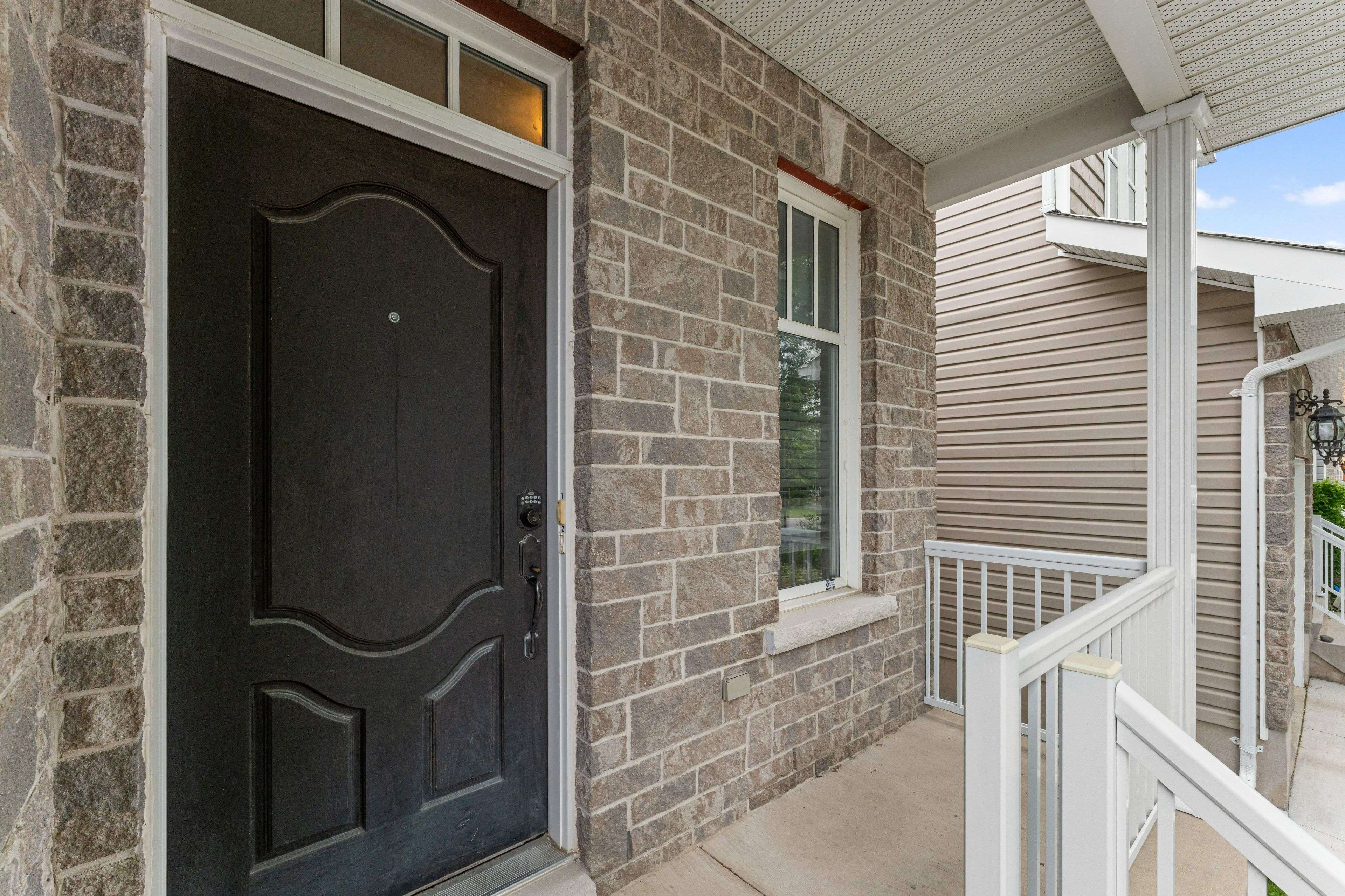 Kingston, ON K7K 0B6,639 Walters ST