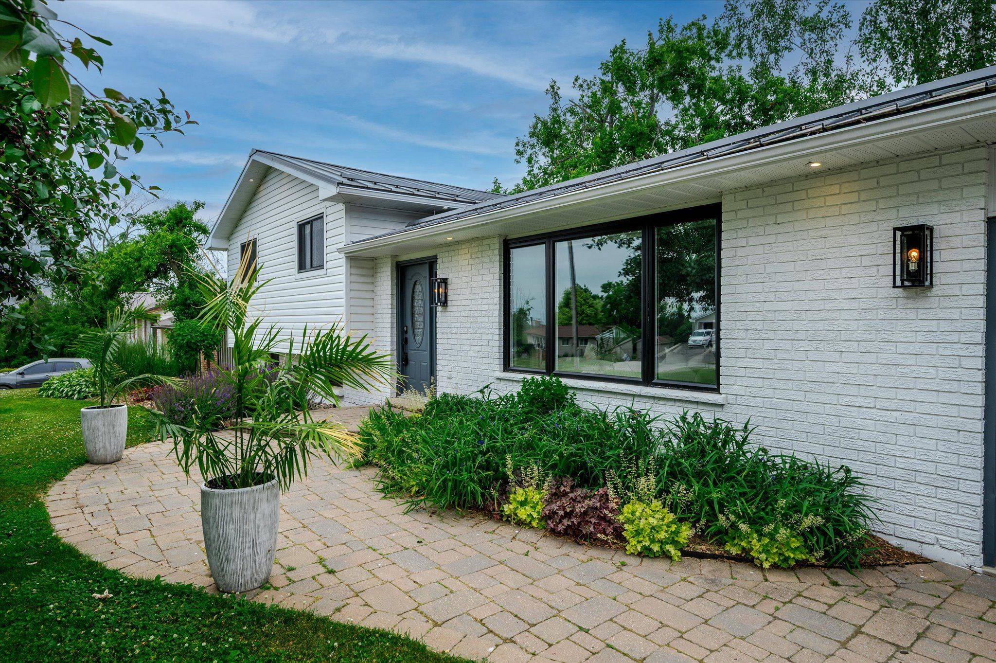 Cavan Monaghan, ON L0A 1C0,1954 Cathcart CRES