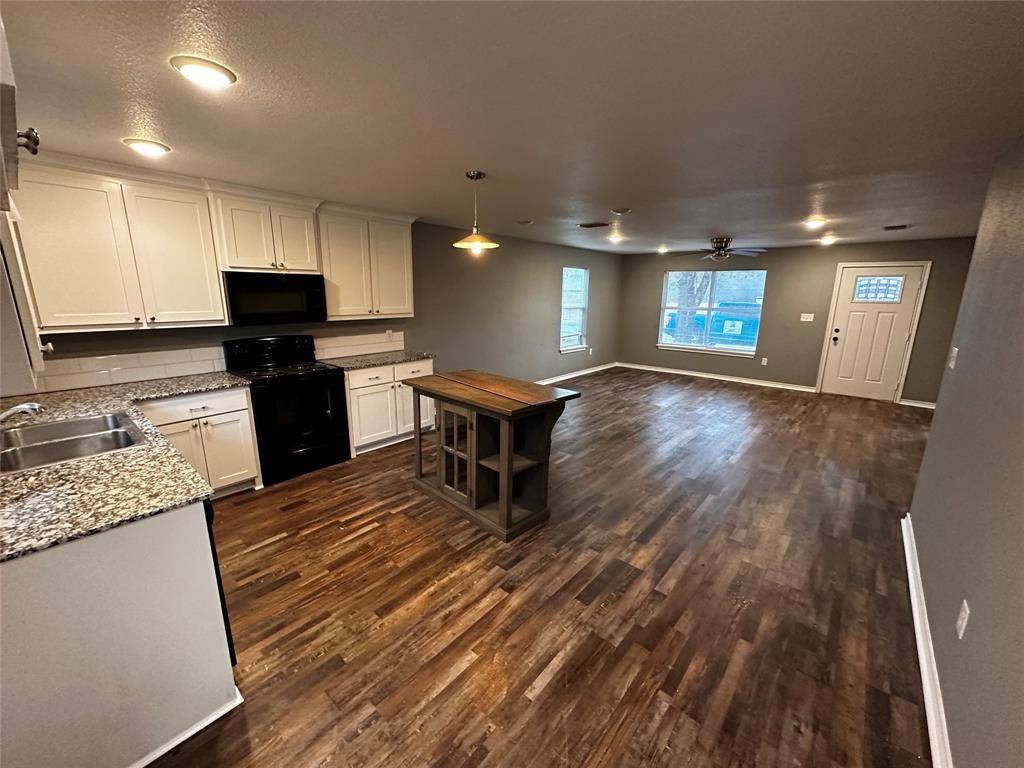 Lindale, TX 75771,15421 County Road 4140