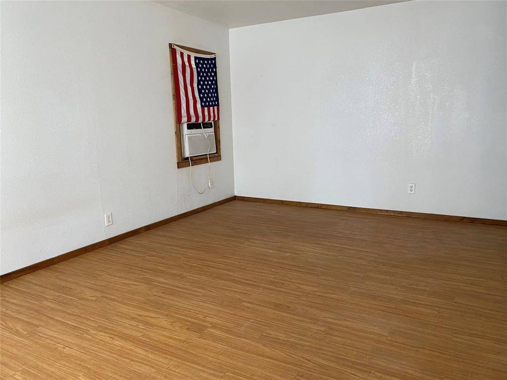 Munday, TX 76371,541 W Irving Street