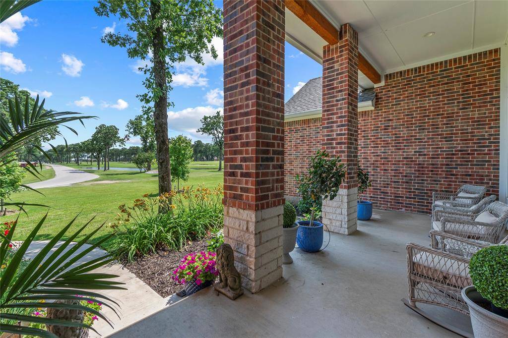 Kemp, TX 75143,18076 Country Club Drive