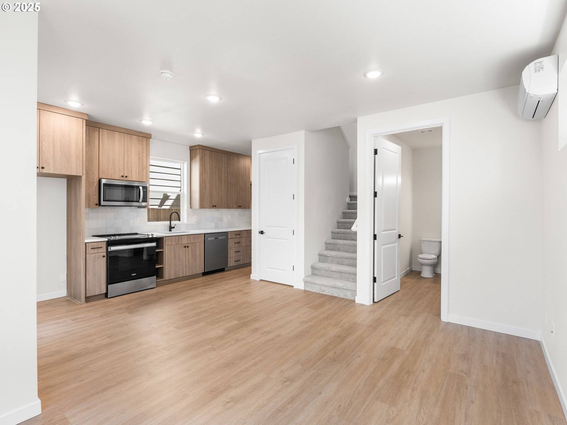 Portland, OR 97212,72 NE Stanton
