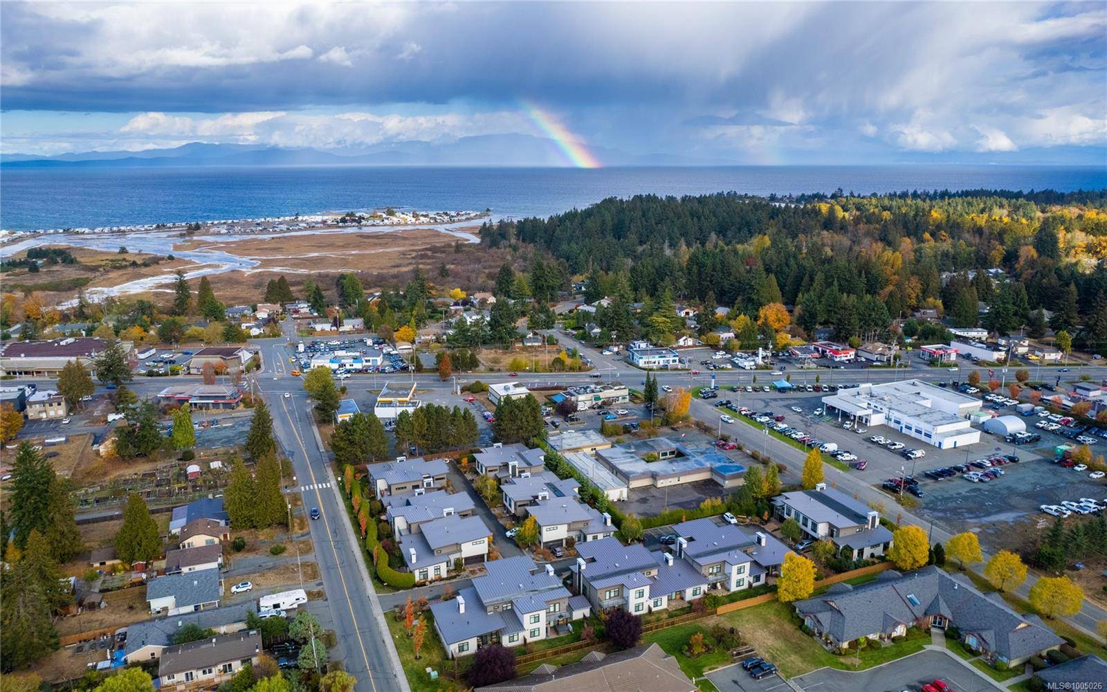Parksville, BC V9P 0B4,220 McVickers St #15