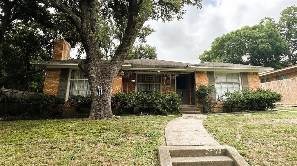Dallas, TX 75214,6536 Ravendale Lane