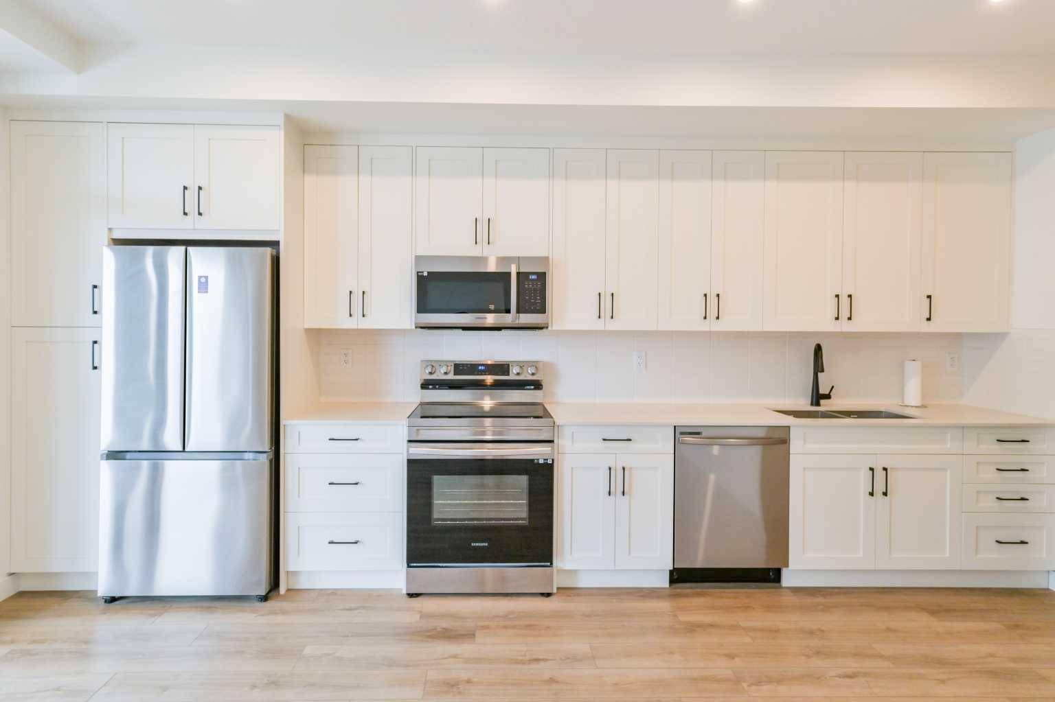 Calgary, AB T3R 1C5,40 Sage Hill WALK NW #302