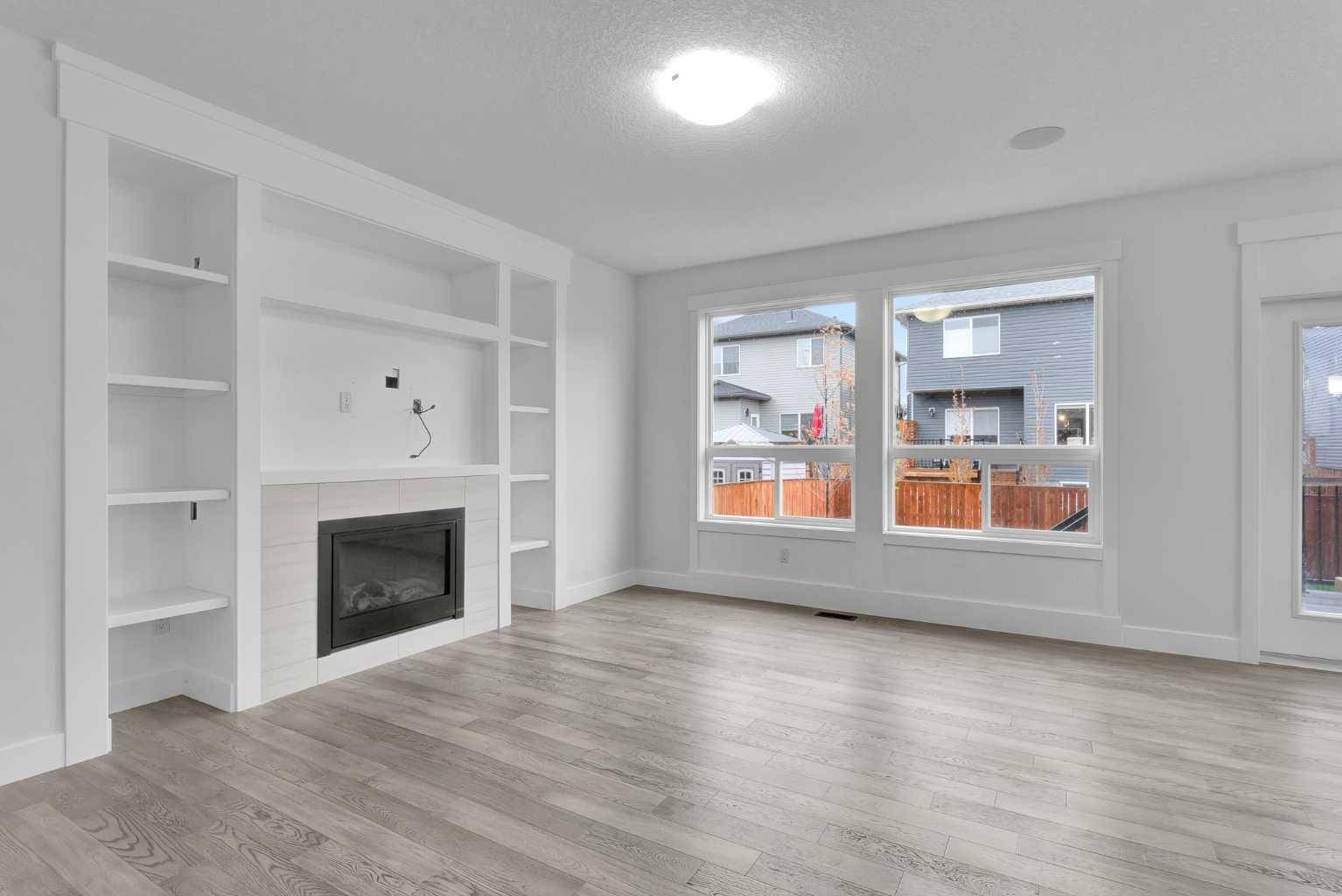Strathmore, AB T1P 0G1,708 Edgefield CRES