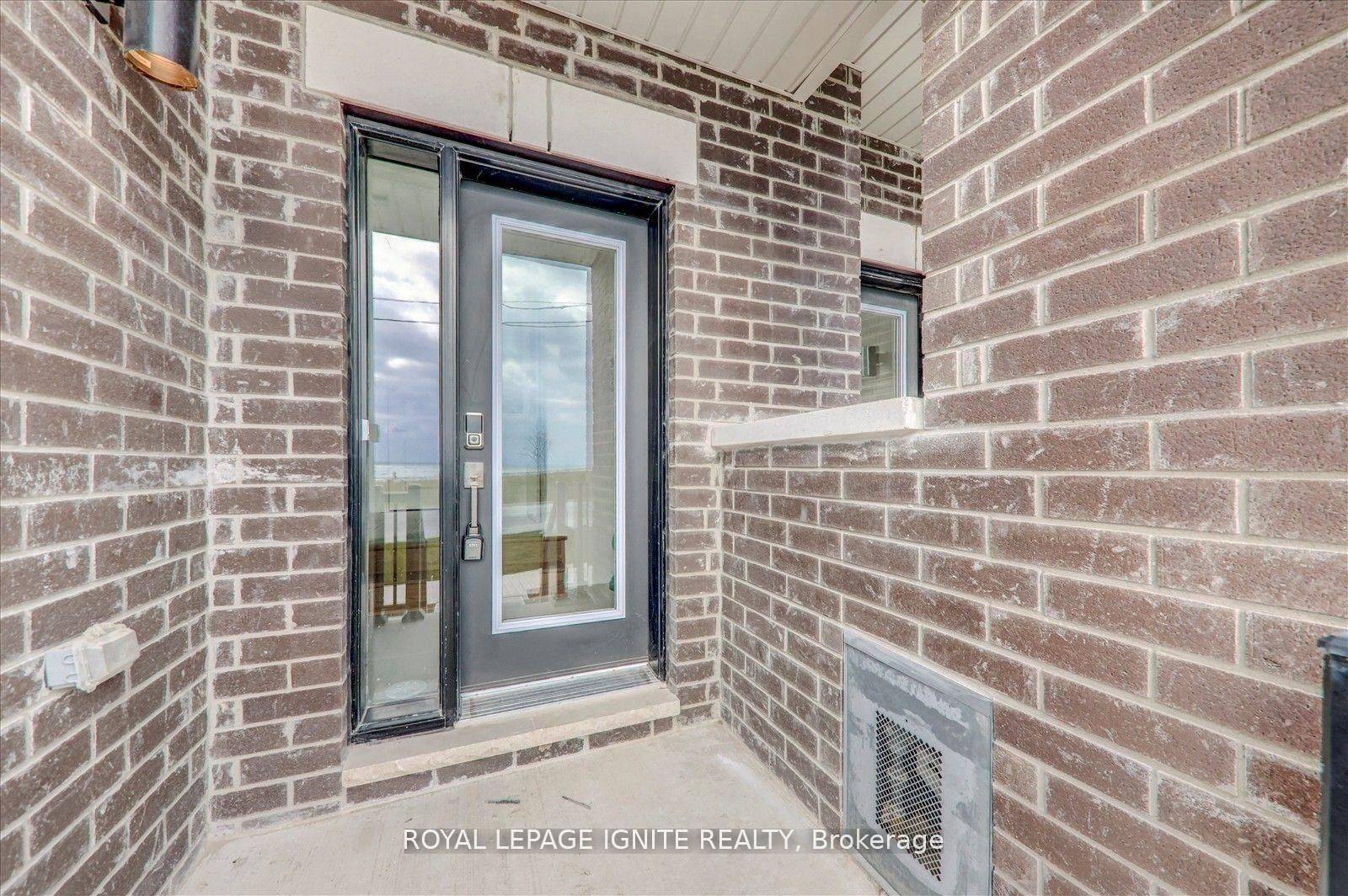 Clarington, ON L1C 7E9,575 Port Darlington RD