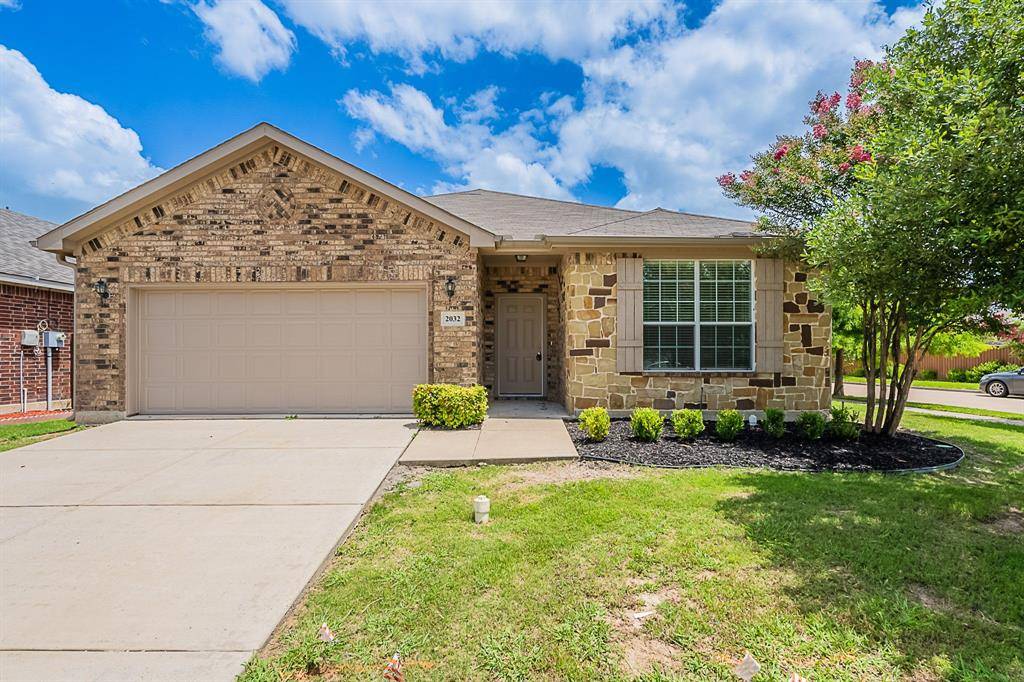 Heartland, TX 75126,2032 Windsong Drive